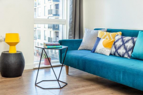 Modern New 2BR flat wBalcony in peaceful Brixton
